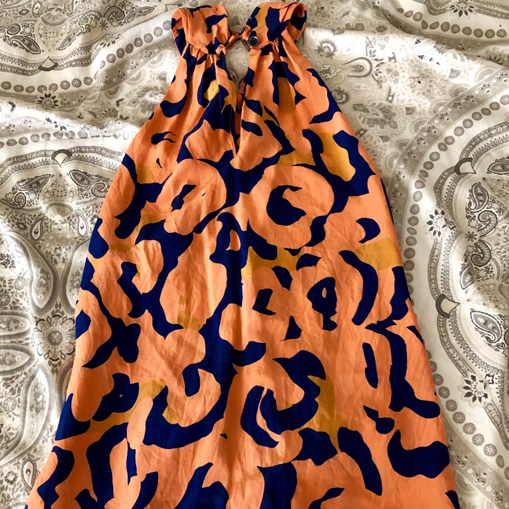 Sleeveless blouse